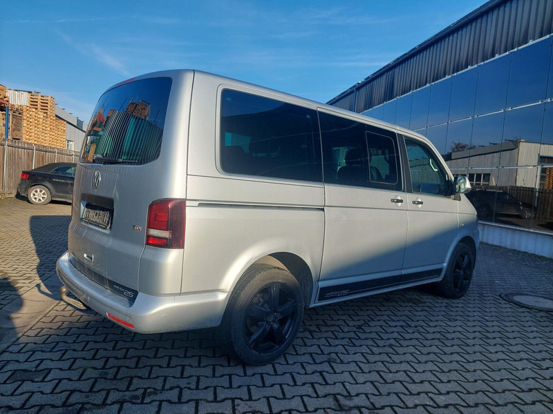 Minibus, Potniški kombi Volkswagen Transporter Multivan AHK Doppelklima Tisch Leder 7-Sitzer: slika 6