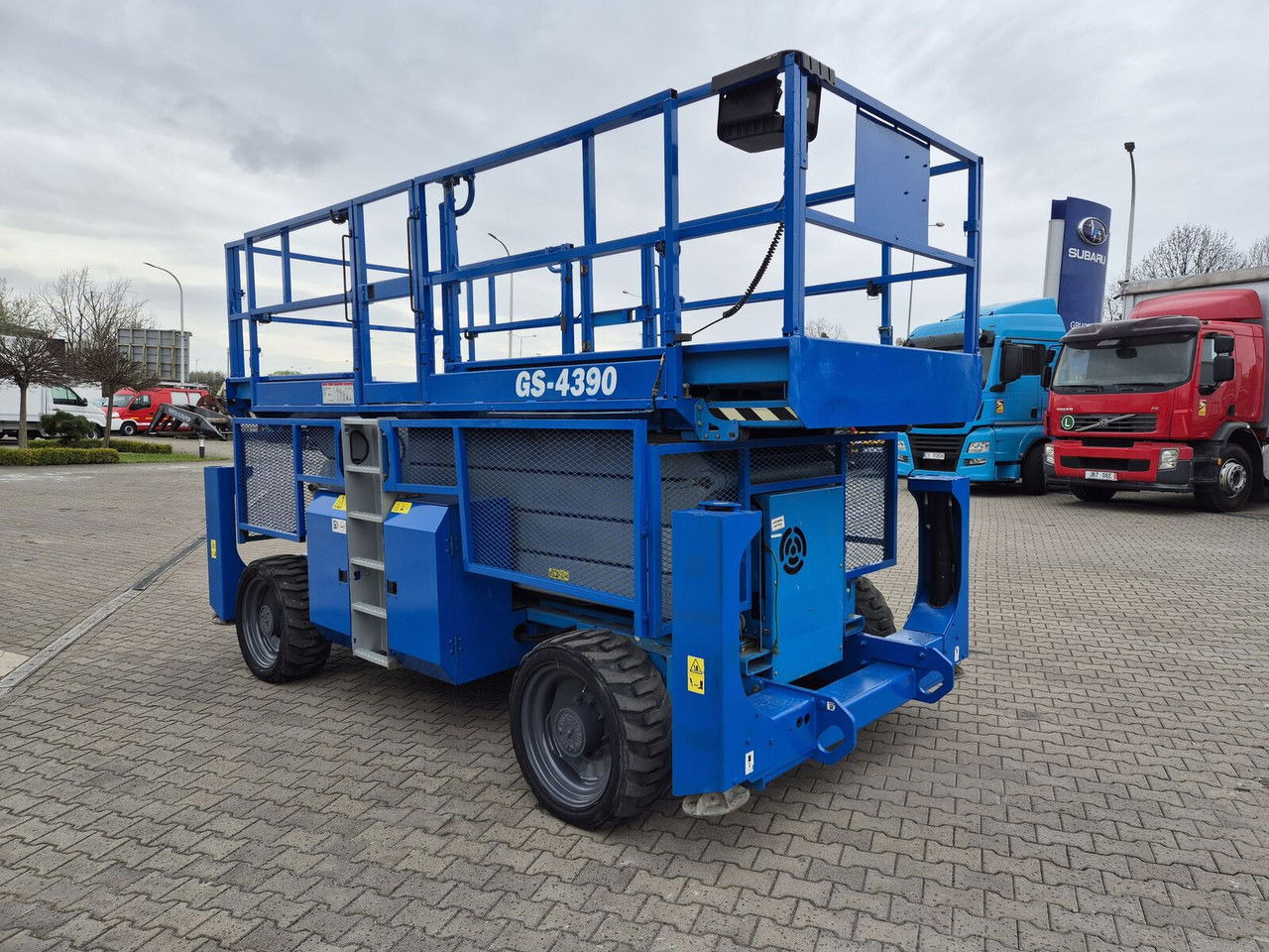 Genie GS 4390 / 15M High / 680KG Load / 1 Owner / Servic ED - Škarjasta dvižna ploščad: slika 2 Genie GS 4390 / 15M High / 680KG Load / 1 Owner / Servic ED - Škarjasta dvižna ploščad: slika 2