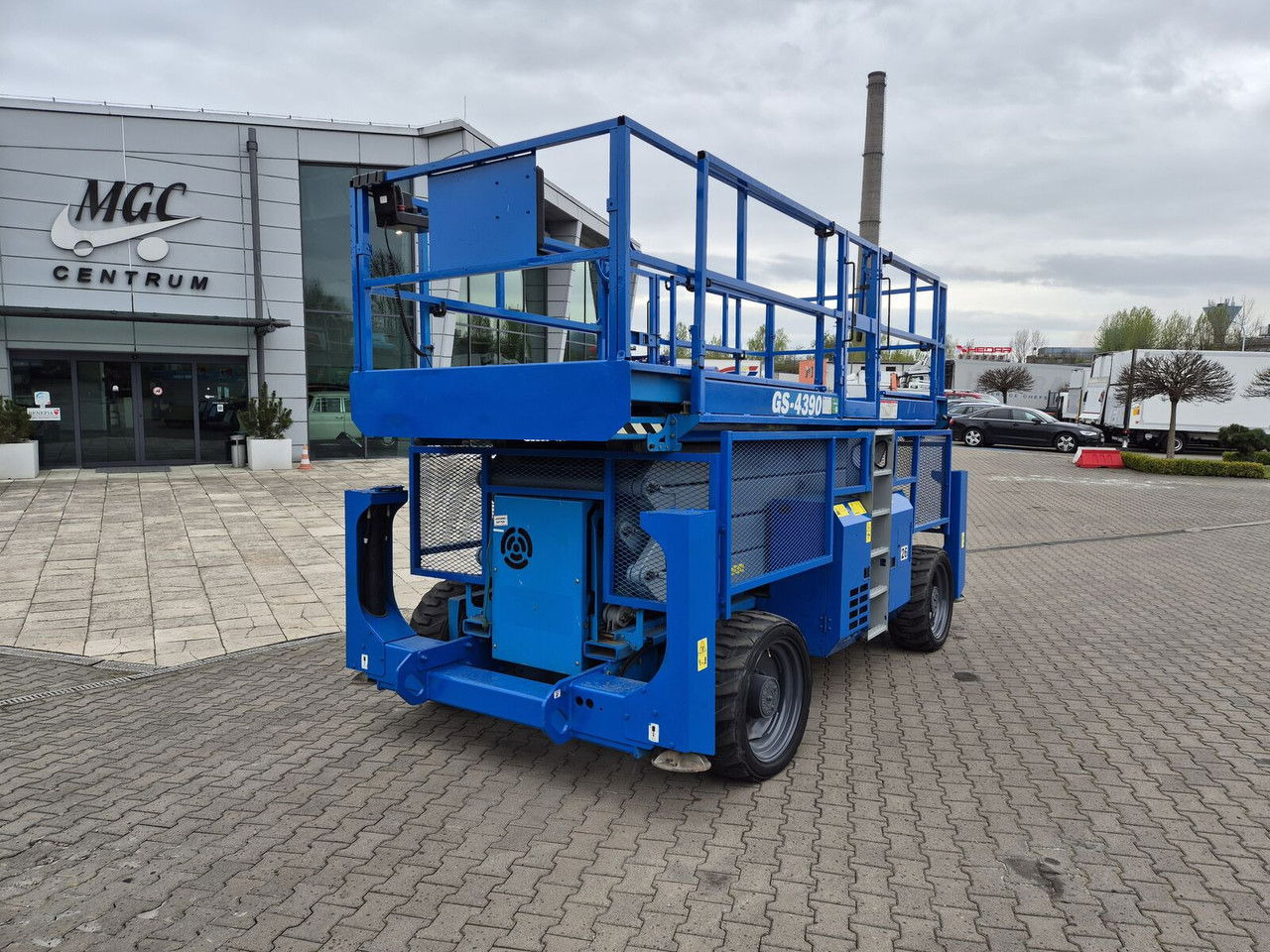 Genie GS 4390 / 15M High / 680KG Load / 1 Owner / Servic ED - Škarjasta dvižna ploščad: slika 4 Genie GS 4390 / 15M High / 680KG Load / 1 Owner / Servic ED - Škarjasta dvižna ploščad: slika 4