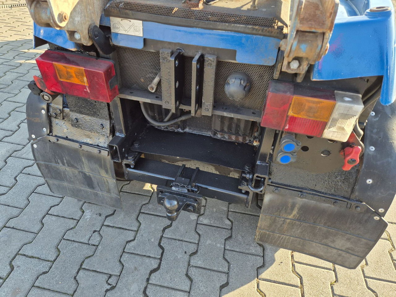 Mestni traktor Holder C245 4WD / Tool carrier / Snow plow / PTO Front AN D Rear / 4X4 /: slika 24