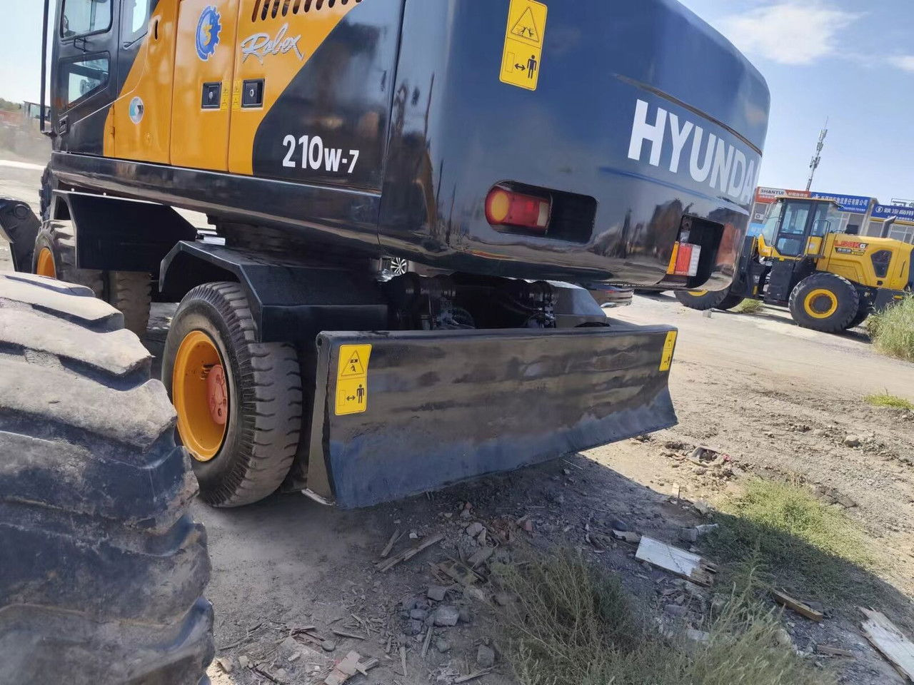 Hyundai R210-7 / Cummins / 1800MTH / Like NEW/20,5Tons/Sp R210-7 / Cummins / 1800MTH / Like NEW/20,5Tons/Special Ofert - Bager na kolesih: slika 3 Hyundai R210-7 / Cummins / 1800MTH / Like NEW/20,5Tons/Sp R210-7 / Cummins / 1800MTH / Like NEW/20,5Tons/Special Ofert - Bager na kolesih: slika 3