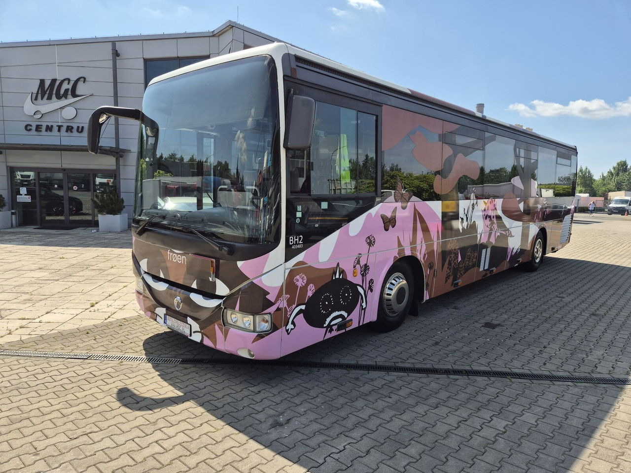 Irisbus Iveco 330 KM / Solar Panels / NEW Equiped - Potovalni avtobus: slika 2 Irisbus Iveco 330 KM / Solar Panels / NEW Equiped - Potovalni avtobus: slika 2