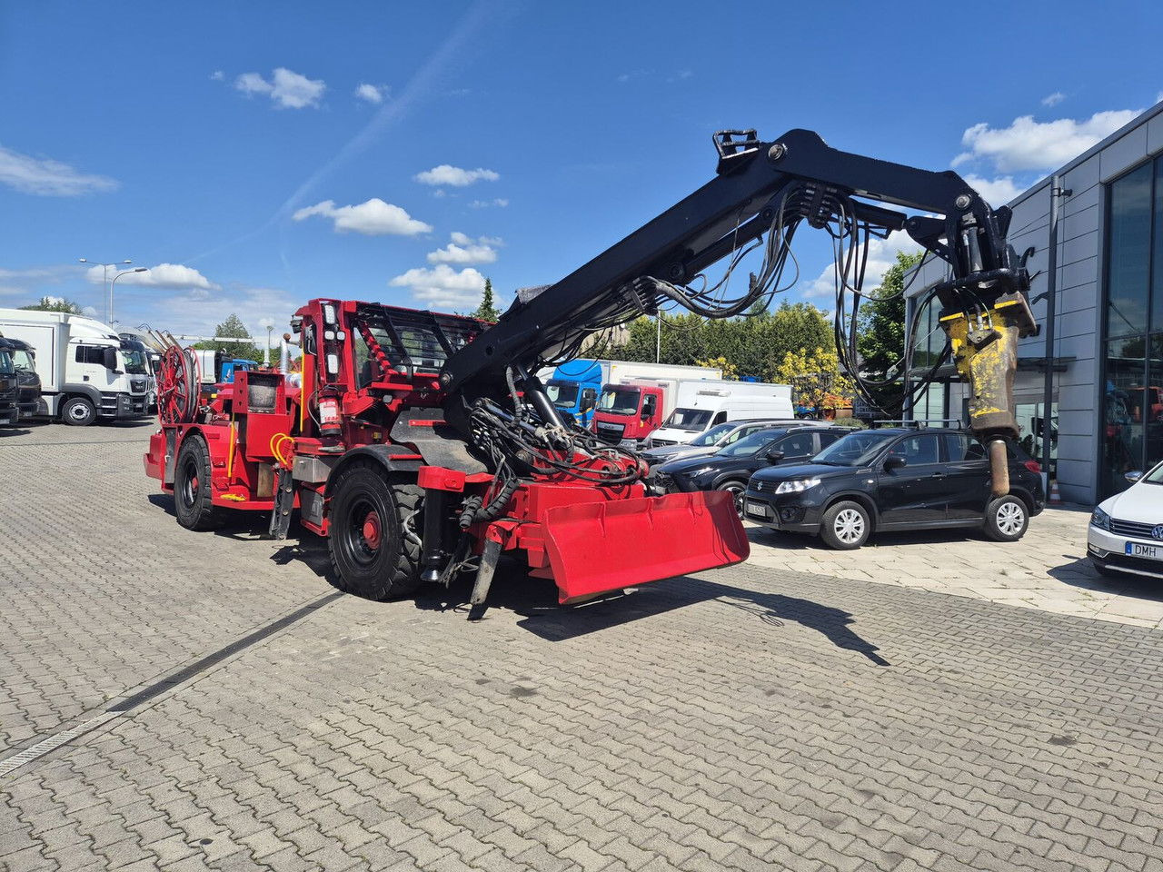 JAMA SBU8000 / Scaler / Epiroc Hammer Jama SBU8000 / Scaler / Epiroc Hammer - Rudarski stroji: slika 1 JAMA SBU8000 / Scaler / Epiroc Hammer Jama SBU8000 / Scaler / Epiroc Hammer - Rudarski stroji: slika 1