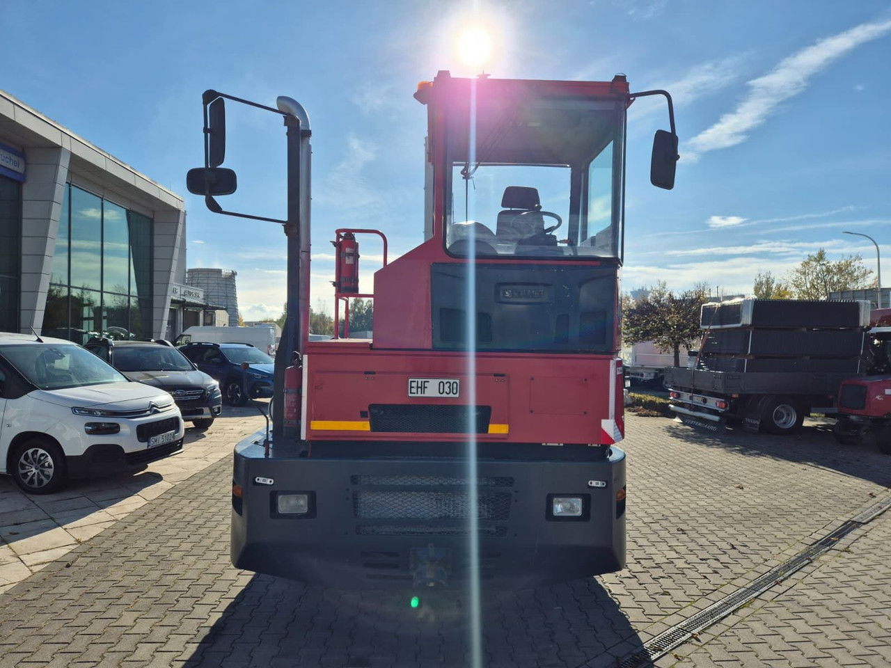 Kalmar TR618i / 1 Owner / LOW KM / Works Great / NEW Tire S - Terminalski traktor: slika 4 Kalmar TR618i / 1 Owner / LOW KM / Works Great / NEW Tire S - Terminalski traktor: slika 4