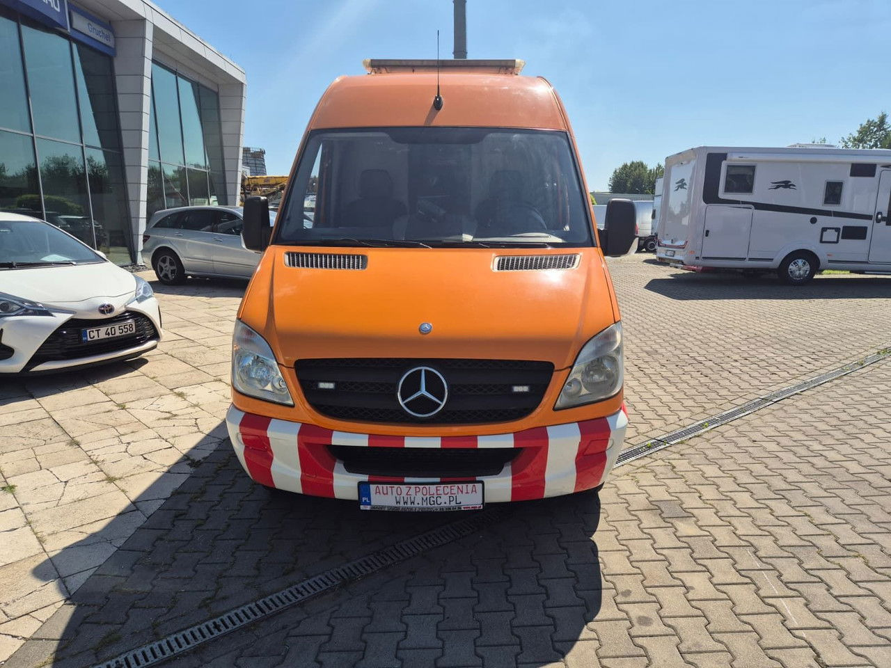MERCEDES-BENZ 518 CDi / Ipek + Ibak TV-Kanal Inspektion / KANAL TV - Komunalno/ Posebno vozilo: slika 4 MERCEDES-BENZ 518 CDi / Ipek + Ibak TV-Kanal Inspektion / KANAL TV - Komunalno/ Posebno vozilo: slika 4