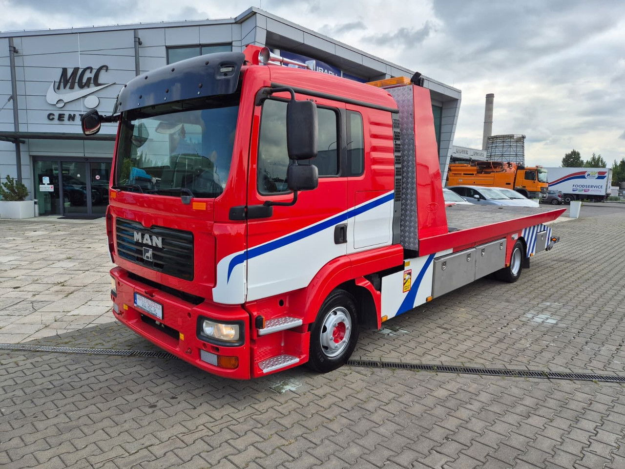 MAN TGL 12.240 CO ME AR / Works Great / Serviced - Vlečno vozilo: slika 2 MAN TGL 12.240 CO ME AR / Works Great / Serviced - Vlečno vozilo: slika 2