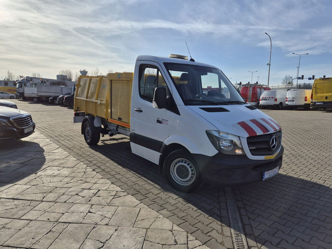 Mercedes-Benz Sprinter 316 CDi Aut. / Hummel HU2 / Webasto / 1 Owner Mercedes-Benz Sprinter 316 CDi Aut. / Hummel HU2 / Webasto / 1 Owner - Smetarski tovornjak: slika 5 Mercedes-Benz Sprinter 316 CDi Aut. / Hummel HU2 / Webasto / 1 Owner Mercedes-Benz Sprinter 316 CDi Aut. / Hummel HU2 / Webasto / 1 Owner - Smetarski tovornjak: slika 5