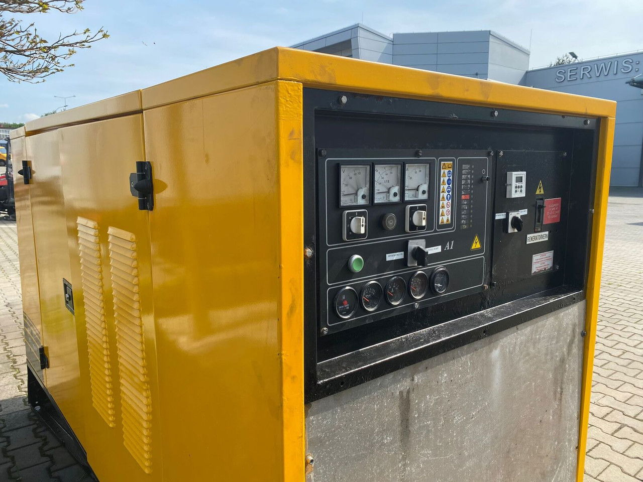 SDMO NS 60 W M, Silent generator 60kVA, 48KW NS 60 W M, Silent generator 60kVA, 48KW - Generator: slika 1 SDMO NS 60 W M, Silent generator 60kVA, 48KW NS 60 W M, Silent generator 60kVA, 48KW - Generator: slika 1