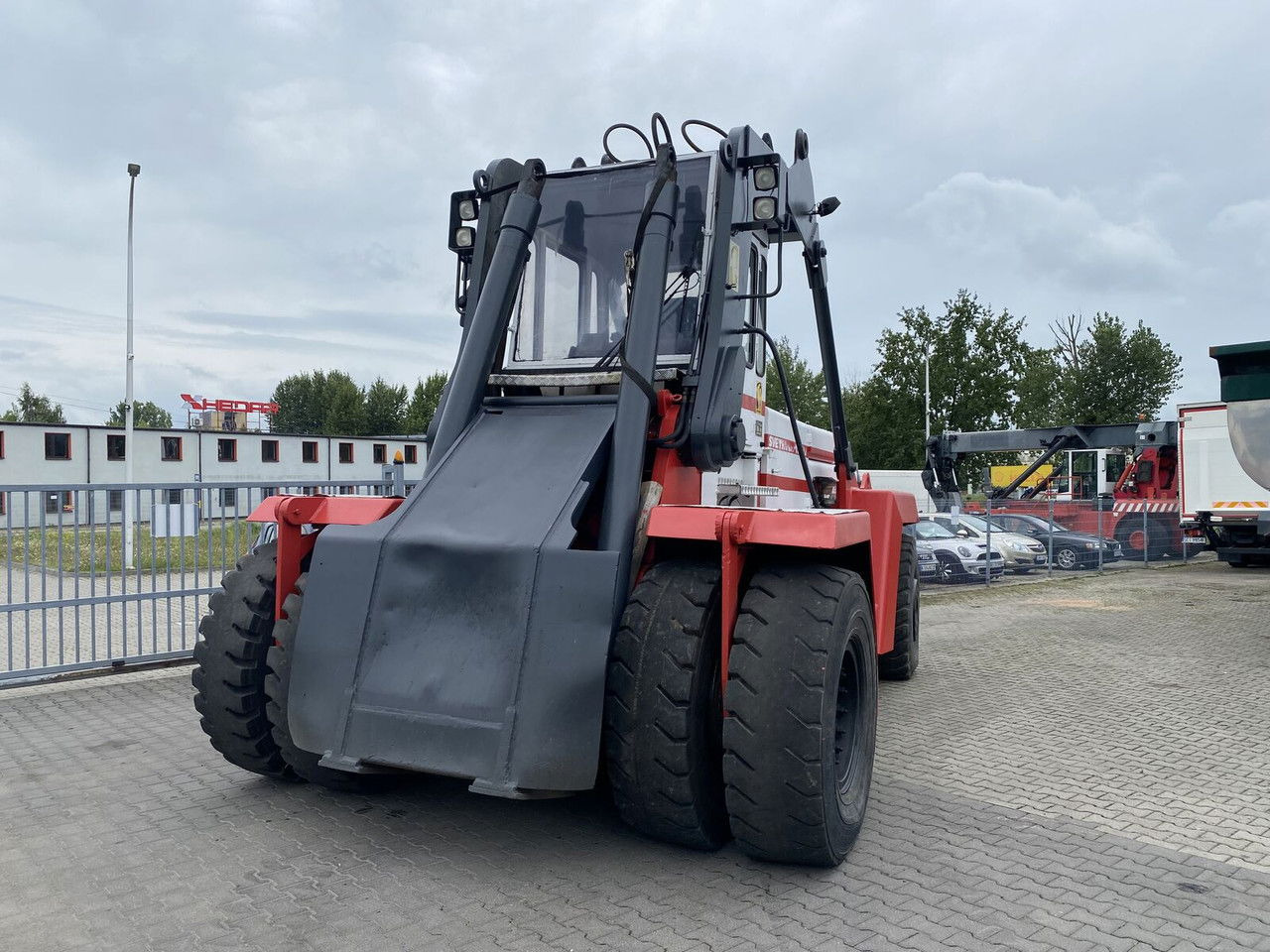 SVETRUCK TMF 12/9 HB / 1 Owner / Elme Spreader / Wood LOG A RM - Dosežni viličar: slika 5 SVETRUCK TMF 12/9 HB / 1 Owner / Elme Spreader / Wood LOG A RM - Dosežni viličar: slika 5