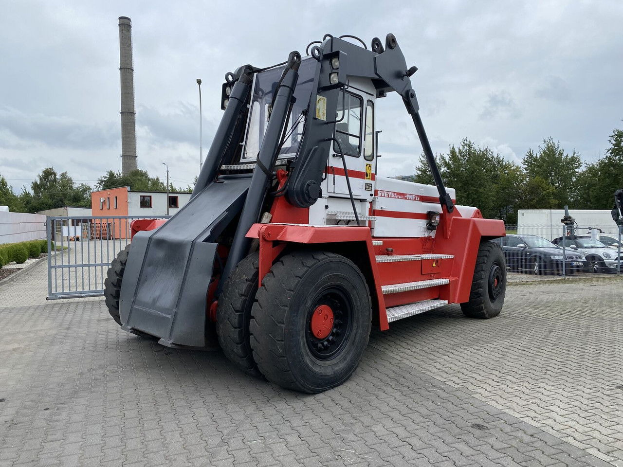 SVETRUCK TMF 12/9 HB / 1 Owner / Elme Spreader / Wood LOG A RM - Dosežni viličar: slika 3 SVETRUCK TMF 12/9 HB / 1 Owner / Elme Spreader / Wood LOG A RM - Dosežni viličar: slika 3