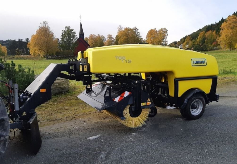 Schmidt TSS 122, Like NEW, Only 203 hours, up to 40KM/h - Transport all - Industrijski pometalni stroj: slika 2 Schmidt TSS 122, Like NEW, Only 203 hours, up to 40KM/h - Transport all - Industrijski pometalni stroj: slika 2