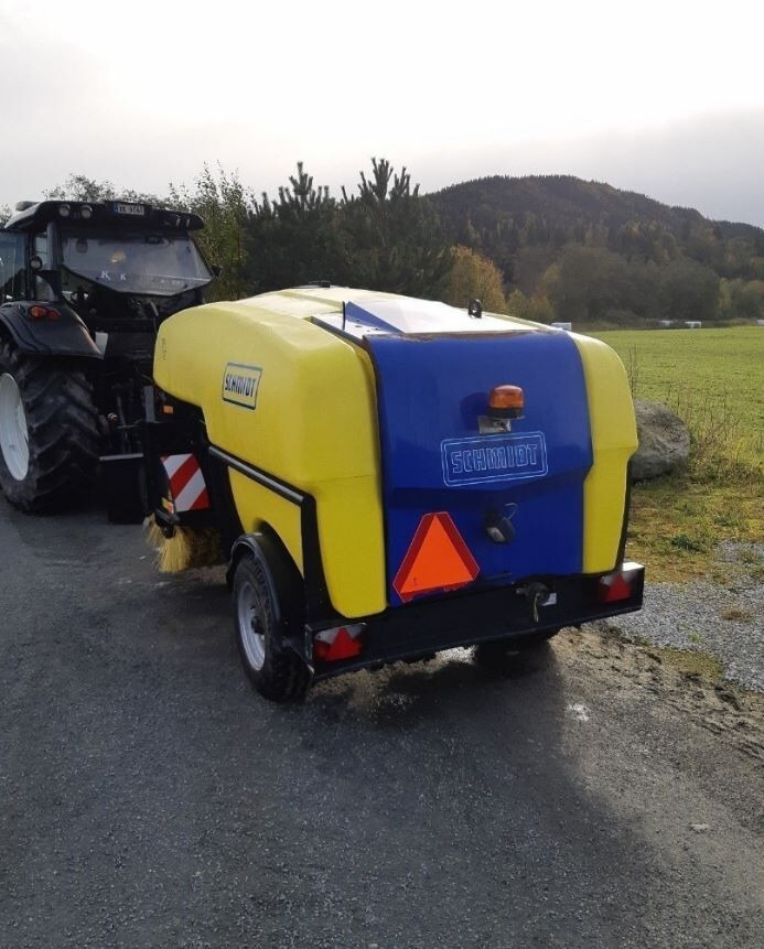 Schmidt TSS 122, Like NEW, Only 203 hours, up to 40KM/h - Transport all - Industrijski pometalni stroj: slika 3 Schmidt TSS 122, Like NEW, Only 203 hours, up to 40KM/h - Transport all - Industrijski pometalni stroj: slika 3
