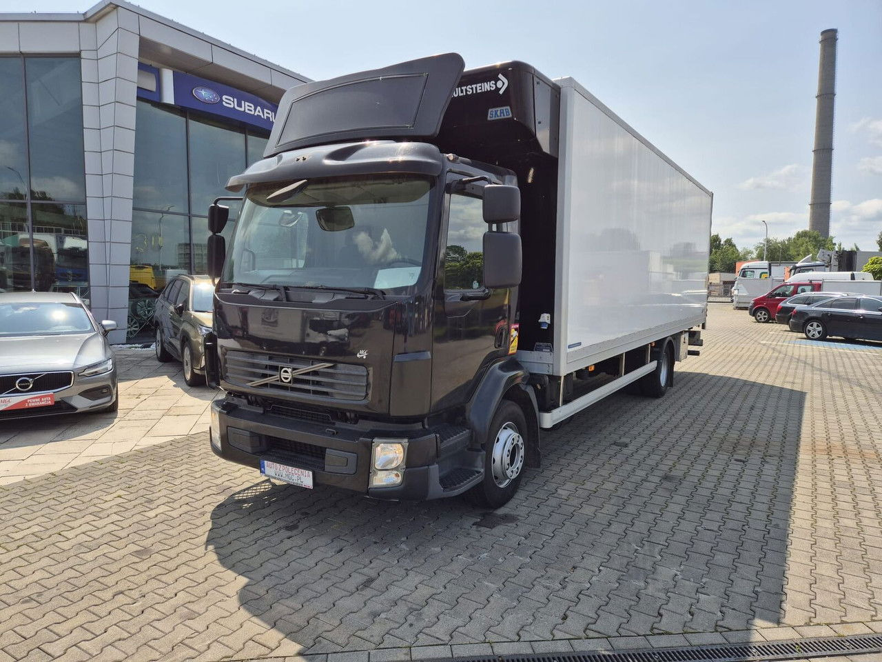 Volvo FL 240 - Tovornjak zabojnik: slika 2 Volvo FL 240 - Tovornjak zabojnik: slika 2