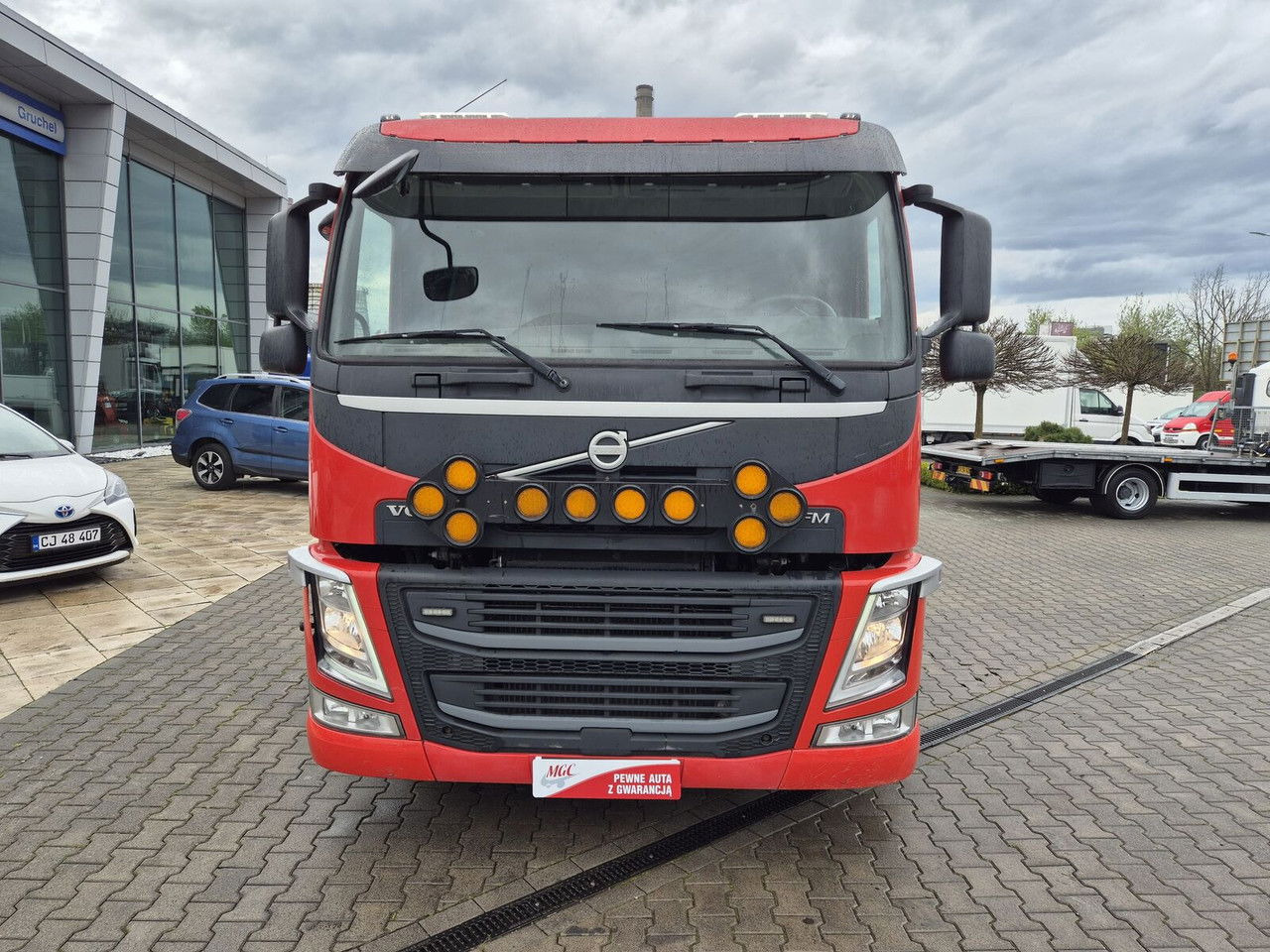 Volvo FM 330 Webasto / HDS Hiab / 1 Owner Volvo FM 330 Webasto / HDS Hiab / 1 Owner - Tovornjak s kesonom, Tovornjak z dvigalom: slika 4 Volvo FM 330 Webasto / HDS Hiab / 1 Owner Volvo FM 330 Webasto / HDS Hiab / 1 Owner - Tovornjak s kesonom, Tovornjak z dvigalom: slika 4