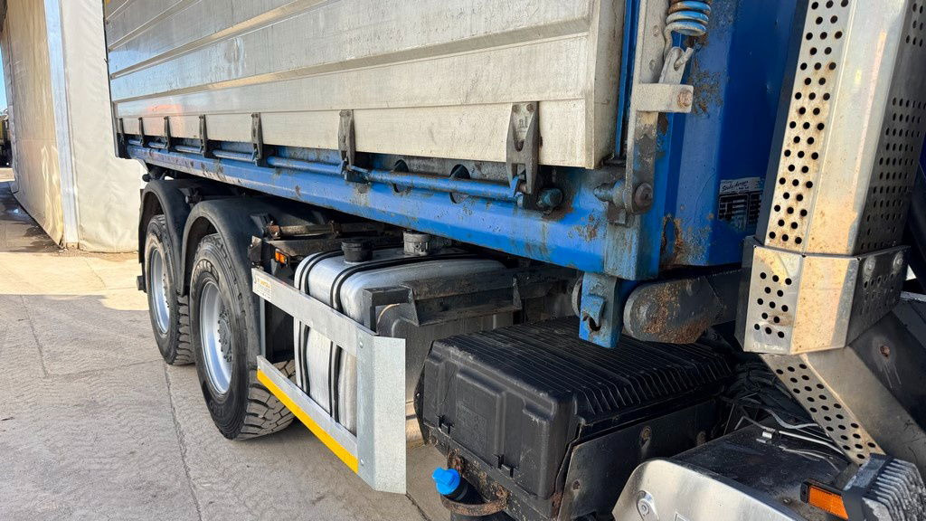 DAF CF 85.410 6x4 tipper - retarder - Tovornjak prekucnik: slika 4 DAF CF 85.410 6x4 tipper - retarder - Tovornjak prekucnik: slika 4