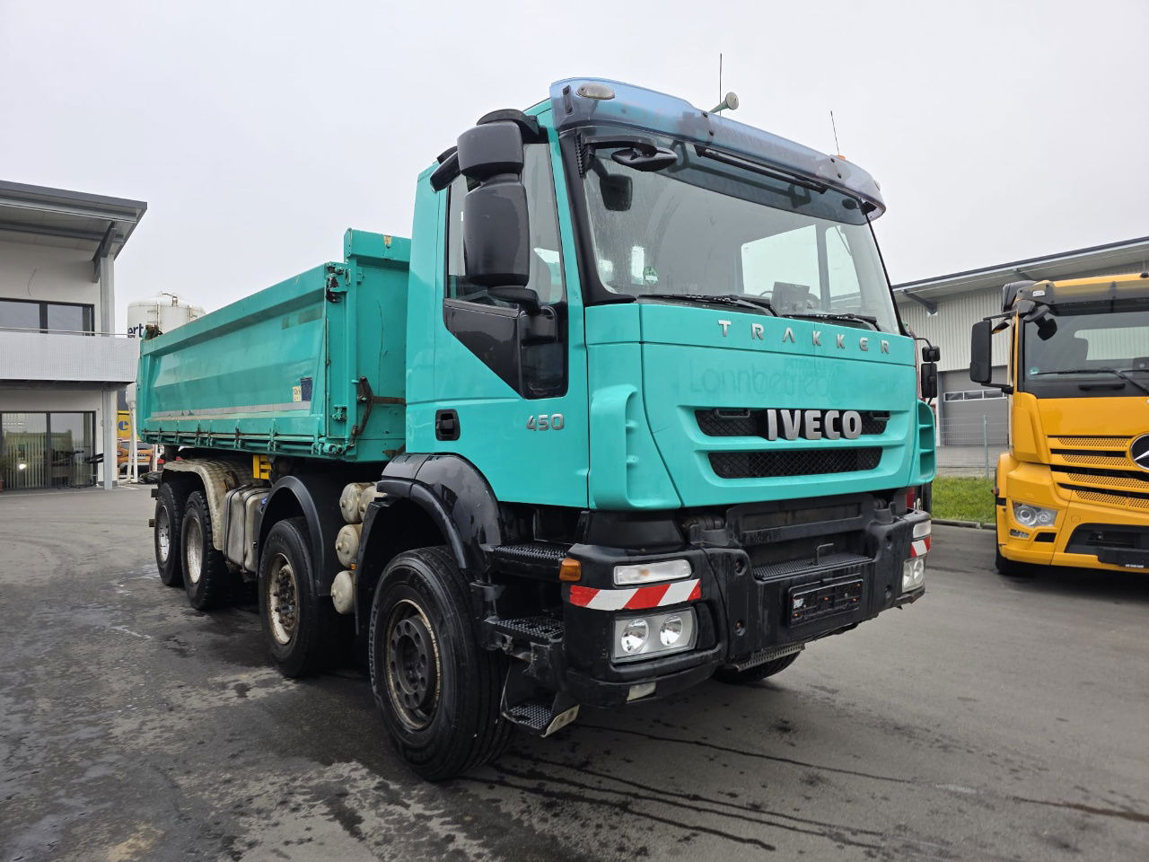 Iveco Trakker AD340T45 8x4 bordmatic tipper - retarder - Tovornjak prekucnik: slika 3 Iveco Trakker AD340T45 8x4 bordmatic tipper - retarder - Tovornjak prekucnik: slika 3