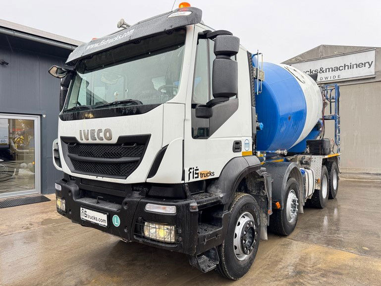 Iveco Trakker AD340TB45 8x4 mixer 9m3 - Avtomešalec: slika 1 Iveco Trakker AD340TB45 8x4 mixer 9m3 - Avtomešalec: slika 1