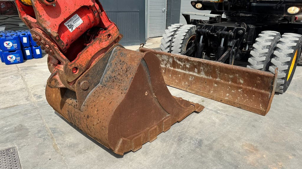 JCB JS175W - 2019 Year - 6640 Hours - Stabilizers - Bager na kolesih: slika 4 JCB JS175W - 2019 Year - 6640 Hours - Stabilizers - Bager na kolesih: slika 4