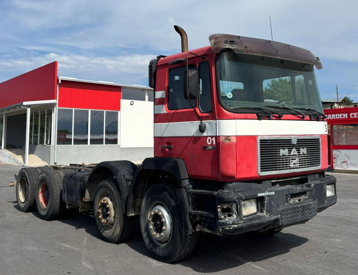 MAN 32.322 8x4 chassis - spring - Tovornjak-šasija: slika 2 MAN 32.322 8x4 chassis - spring - Tovornjak-šasija: slika 2