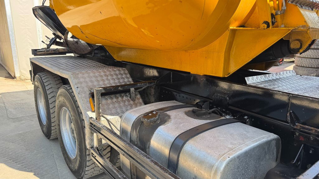Mercedes-Benz Actros 2636 K 6x4 mulda tipper - full spring - Tovornjak prekucnik: slika 4 Mercedes-Benz Actros 2636 K 6x4 mulda tipper - full spring - Tovornjak prekucnik: slika 4