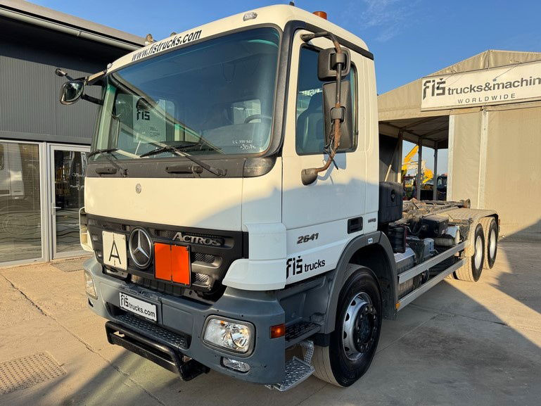 Mercedes-Benz Actros 2641 6x4 hiab abroll tipper - spring complete - Kontejnerski tovornjak/ Tovornjak z zamenljivim tovoriščem: slika 1 Mercedes-Benz Actros 2641 6x4 hiab abroll tipper - spring complete - Kontejnerski tovornjak/ Tovornjak z zamenljivim tovoriščem: slika 1