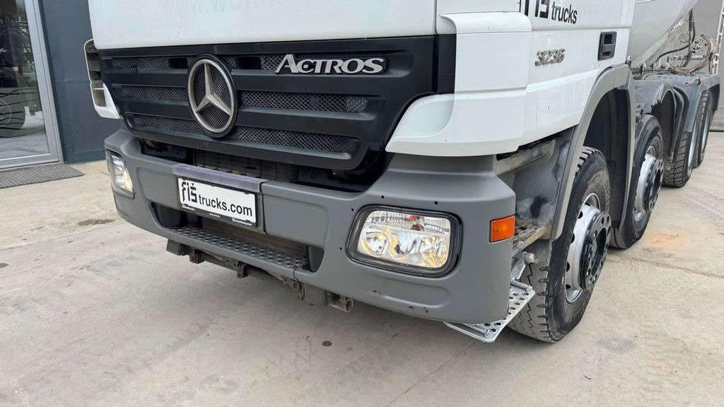 Mercedes-Benz Actros 3236 8x4 beton mixer 9m3 - Avtomešalec: slika 2 Mercedes-Benz Actros 3236 8x4 beton mixer 9m3 - Avtomešalec: slika 2