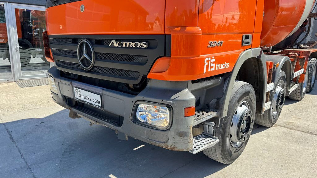 Mercedes-Benz Actros 3241 8x4 mixer 9m3 - Avtomešalec: slika 2 Mercedes-Benz Actros 3241 8x4 mixer 9m3 - Avtomešalec: slika 2