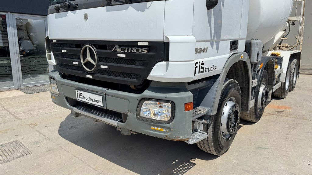 Mercedes-Benz Actros 3241 8x4 mixer 9m3 - Avtomešalec: slika 2 Mercedes-Benz Actros 3241 8x4 mixer 9m3 - Avtomešalec: slika 2