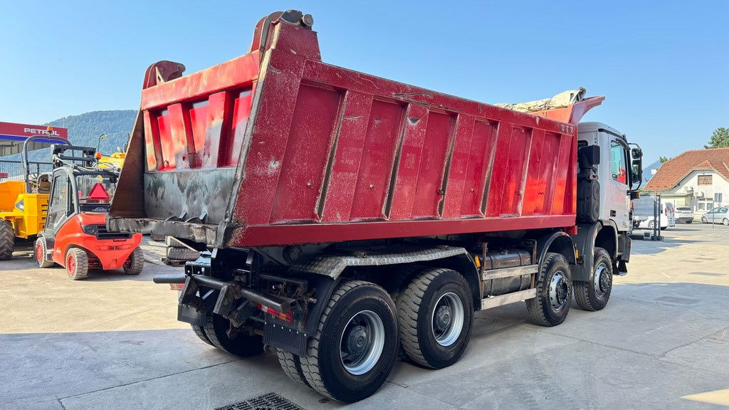 Mercedes-Benz Actros 4141 K 8x6 tipper - 18m3 - Tovornjak prekucnik: slika 4 Mercedes-Benz Actros 4141 K 8x6 tipper - 18m3 - Tovornjak prekucnik: slika 4