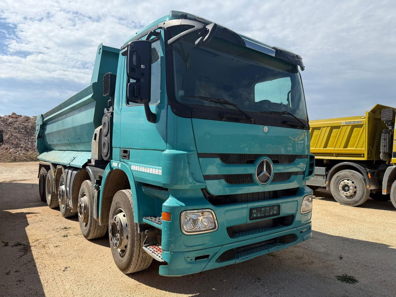 Mercedes-Benz Actros 4448 10x4 mulda tipper - euro 5 - lifting axle - Tovornjak prekucnik: slika 1 Mercedes-Benz Actros 4448 10x4 mulda tipper - euro 5 - lifting axle - Tovornjak prekucnik: slika 1