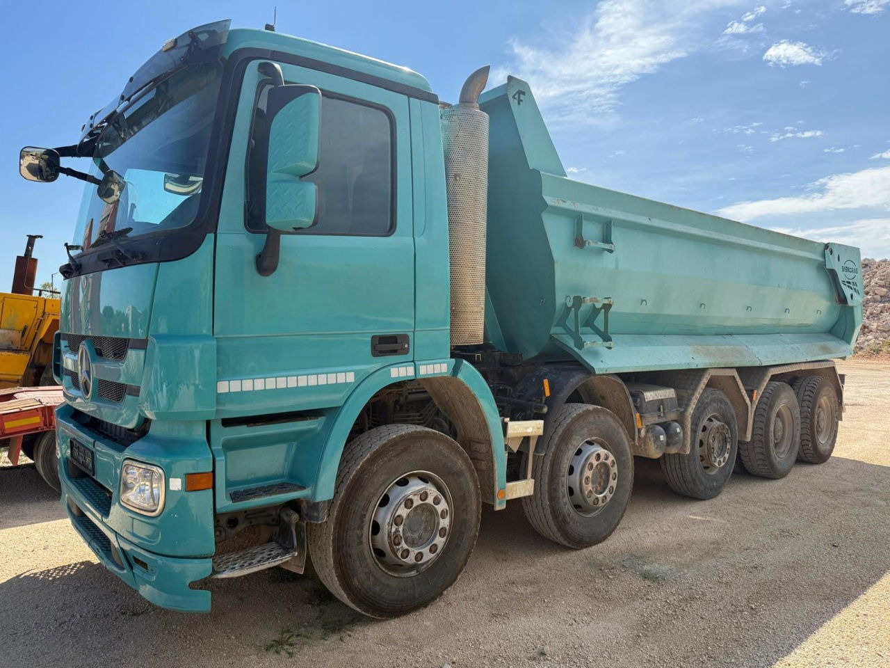 Mercedes-Benz Actros 4448 10x4 mulda tipper - euro 5 - lifting axle - Tovornjak prekucnik: slika 2 Mercedes-Benz Actros 4448 10x4 mulda tipper - euro 5 - lifting axle - Tovornjak prekucnik: slika 2