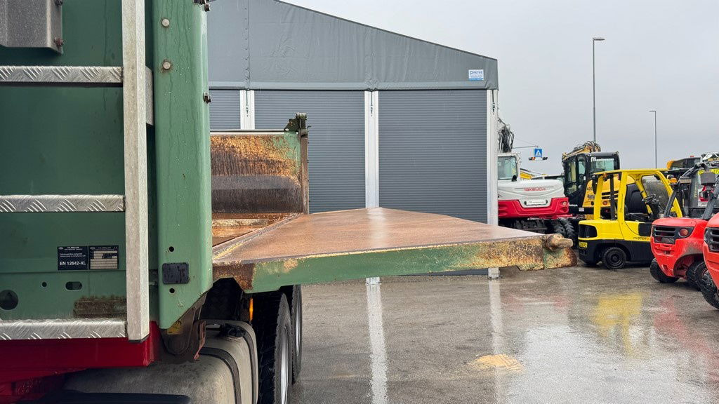 Tovornjak prekucnik Mercedes-Benz Arocs 2651 6X4 meiller bordmatic tipper: slika 24 Tovornjak prekucnik Mercedes-Benz Arocs 2651 6X4 meiller bordmatic tipper: slika 24