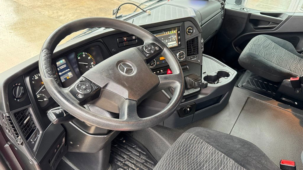 Tovornjak prekucnik Mercedes-Benz Arocs 2651 6X4 meiller bordmatic tipper: slika 15 Tovornjak prekucnik Mercedes-Benz Arocs 2651 6X4 meiller bordmatic tipper: slika 15