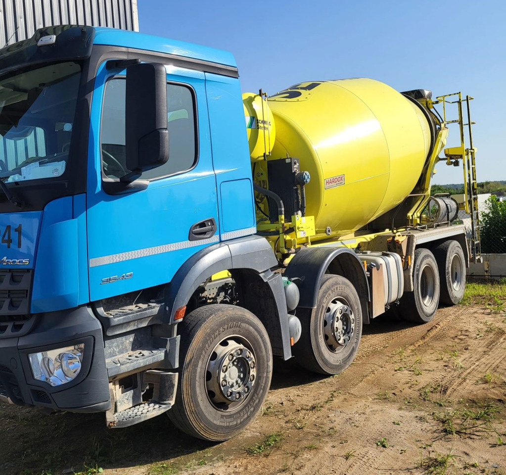 Mercedes-Benz Arocs 3543 8x4 schwing mixer 9m3 - Avtomešalec: slika 1 Mercedes-Benz Arocs 3543 8x4 schwing mixer 9m3 - Avtomešalec: slika 1