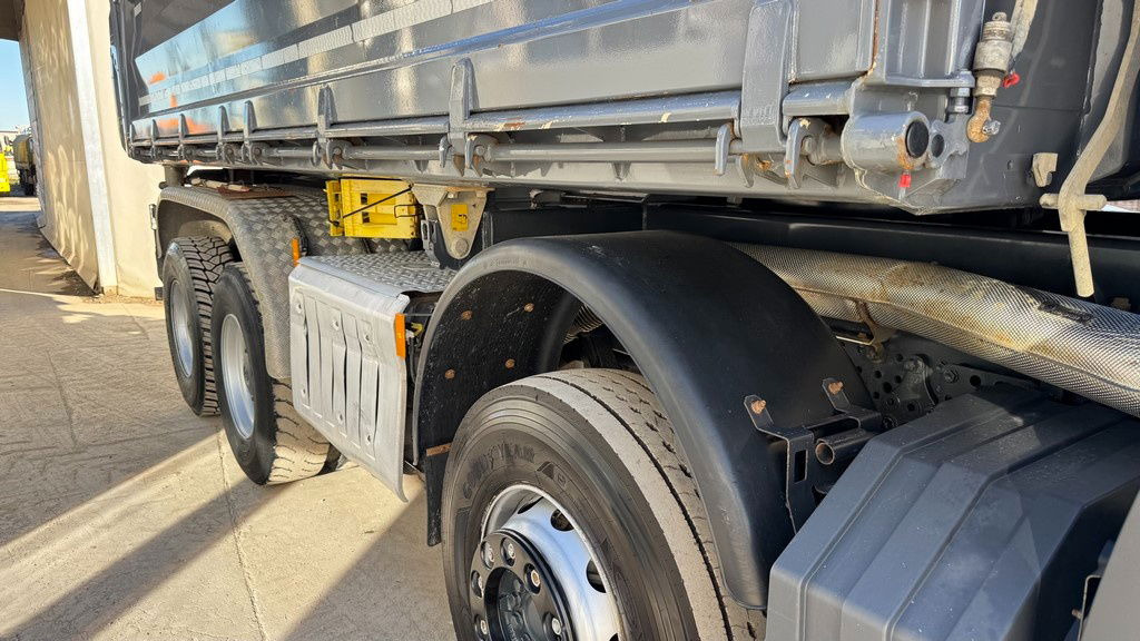 Mercedes-Benz Arocs 4148 8X4 meiller tipper - bordmatic - Tovornjak prekucnik: slika 4 Mercedes-Benz Arocs 4148 8X4 meiller tipper - bordmatic - Tovornjak prekucnik: slika 4