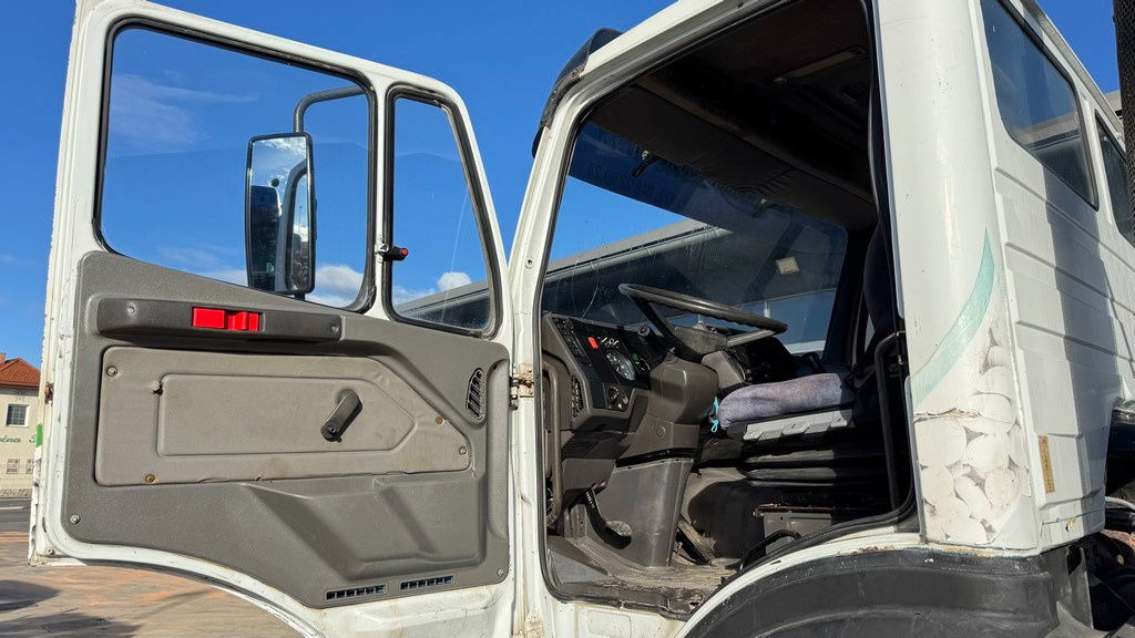 Tovornjak-šasija Mercedes-Benz SK 3234 8x4 chassis: slika 17