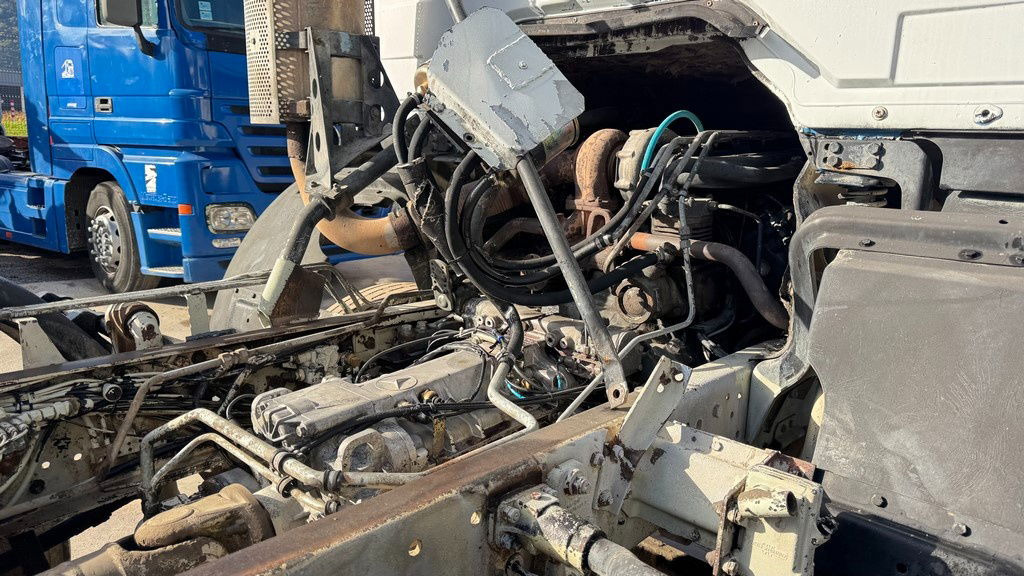 Tovornjak-šasija Mercedes-Benz SK 3234 8x4 chassis: slika 6