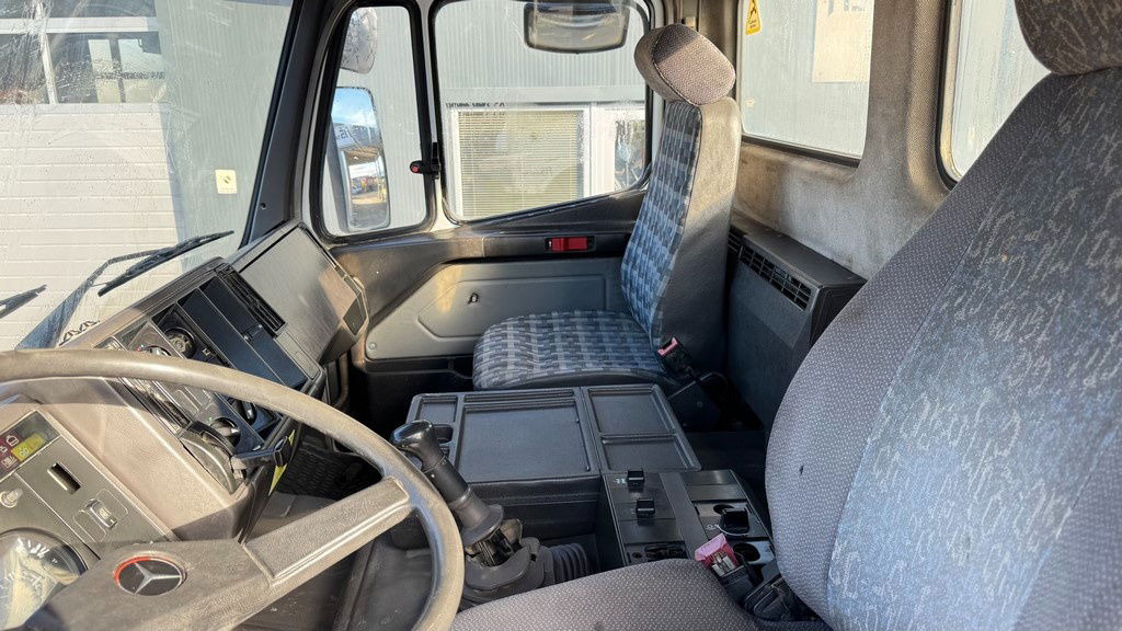 Tovornjak-šasija Mercedes-Benz SK 3234 8x4 chassis: slika 22