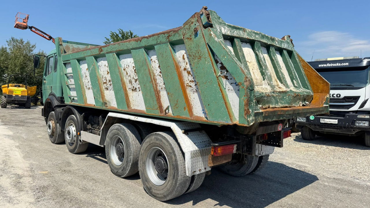 Mercedes-Benz SK 3235 8X4 tipper - V8 - Tovornjak prekucnik: slika 5 Mercedes-Benz SK 3235 8X4 tipper - V8 - Tovornjak prekucnik: slika 5