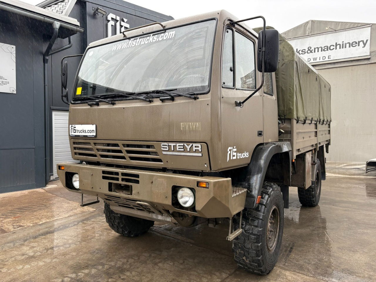 Steyr 12M18 4X4 stake body - 62.000km - Tovornjak s ponjavo: slika 1 Steyr 12M18 4X4 stake body - 62.000km - Tovornjak s ponjavo: slika 1