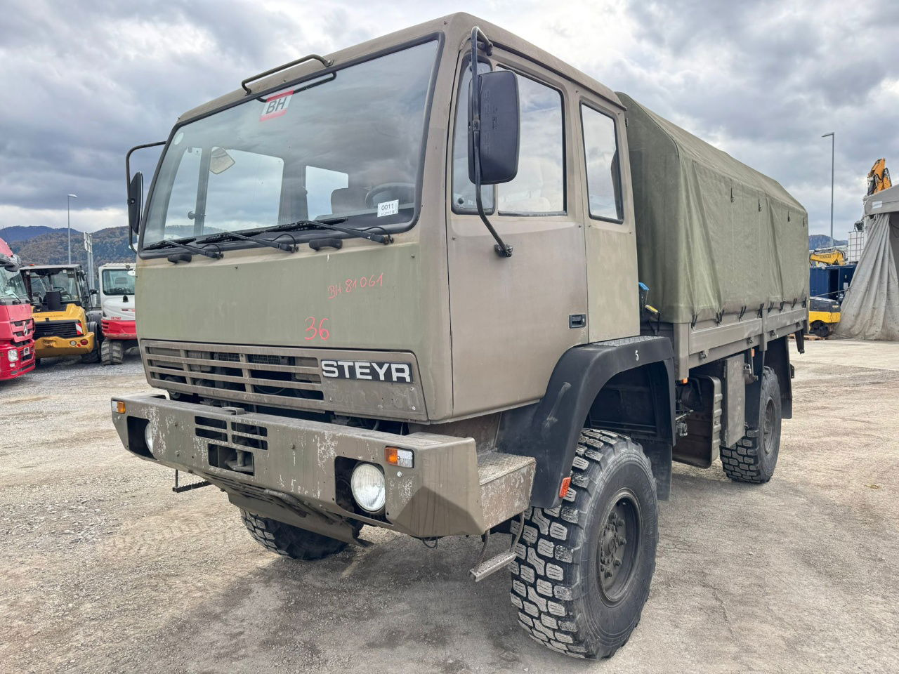 Steyr 12M18 4X4 stake body - truck - Tovornjak s ponjavo: slika 1 Steyr 12M18 4X4 stake body - truck - Tovornjak s ponjavo: slika 1