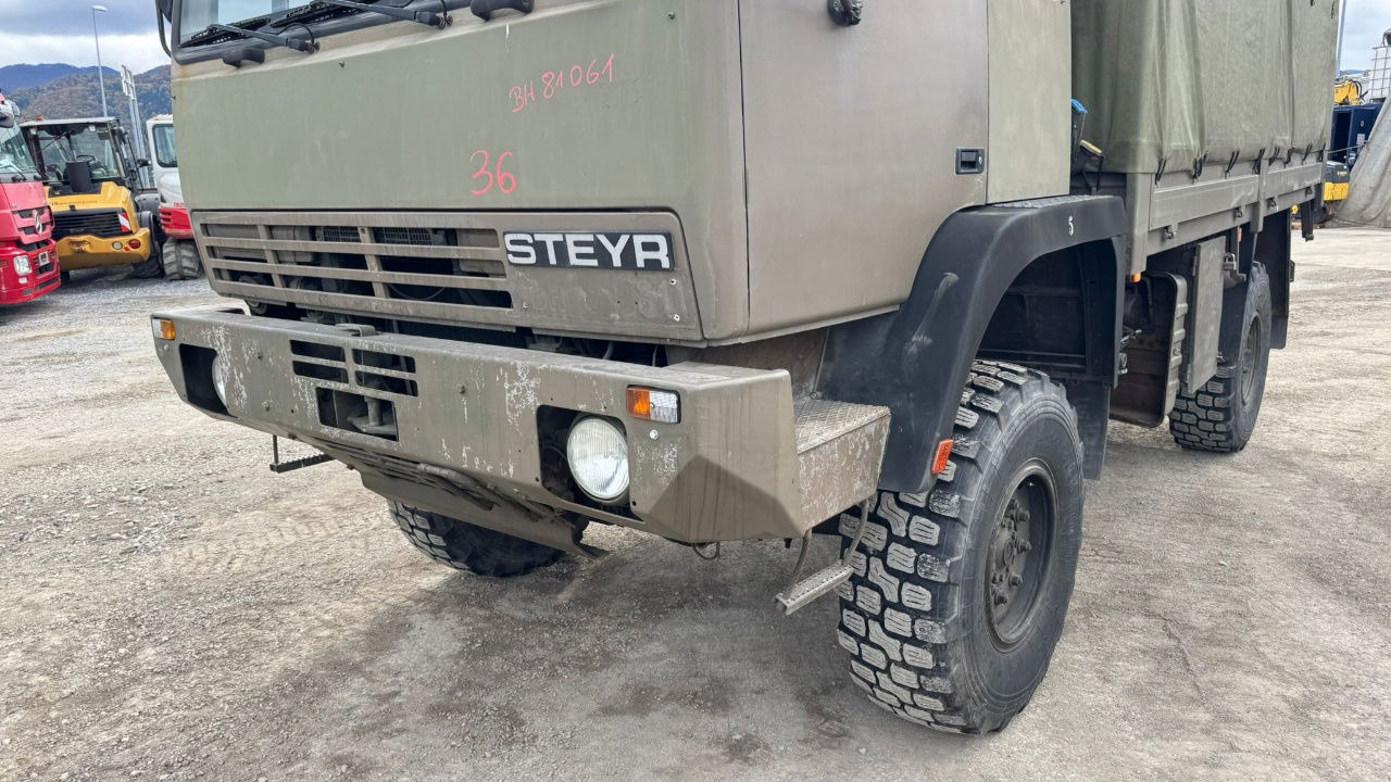 Steyr 12M18 4X4 stake body - truck - Tovornjak s ponjavo: slika 2 Steyr 12M18 4X4 stake body - truck - Tovornjak s ponjavo: slika 2