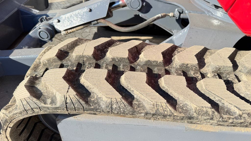 Takeuchi TB230 - 2019 Year - 2435 Hours - 2X Buckets - NEW Tracks - Mini bager: slika 4 Takeuchi TB230 - 2019 Year - 2435 Hours - 2X Buckets - NEW Tracks - Mini bager: slika 4