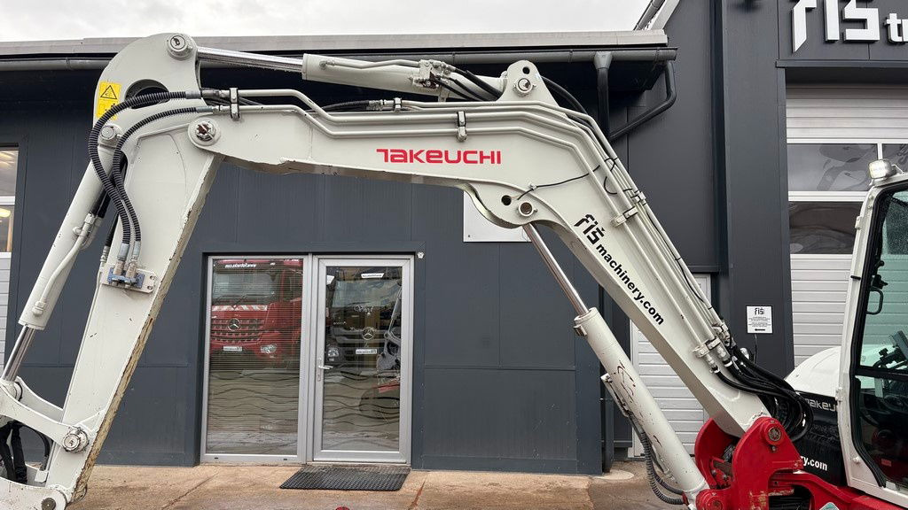 Takeuchi TB370 - Powertilt - 3X Buckets - 2021 Year - 3025 Working Hours - Mini bager: slika 3 Takeuchi TB370 - Powertilt - 3X Buckets - 2021 Year - 3025 Working Hours - Mini bager: slika 3