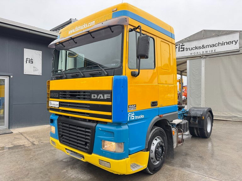 DAF XF 95.430 4x2 tractor unit - euro 3 - Vlačilec: slika 1 DAF XF 95.430 4x2 tractor unit - euro 3 - Vlačilec: slika 1