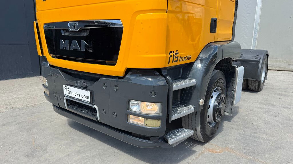 MAN TGS 18.440 4x4 BLS tractor unit - tipp. hydraulics - Vlačilec: slika 2 MAN TGS 18.440 4x4 BLS tractor unit - tipp. hydraulics - Vlačilec: slika 2