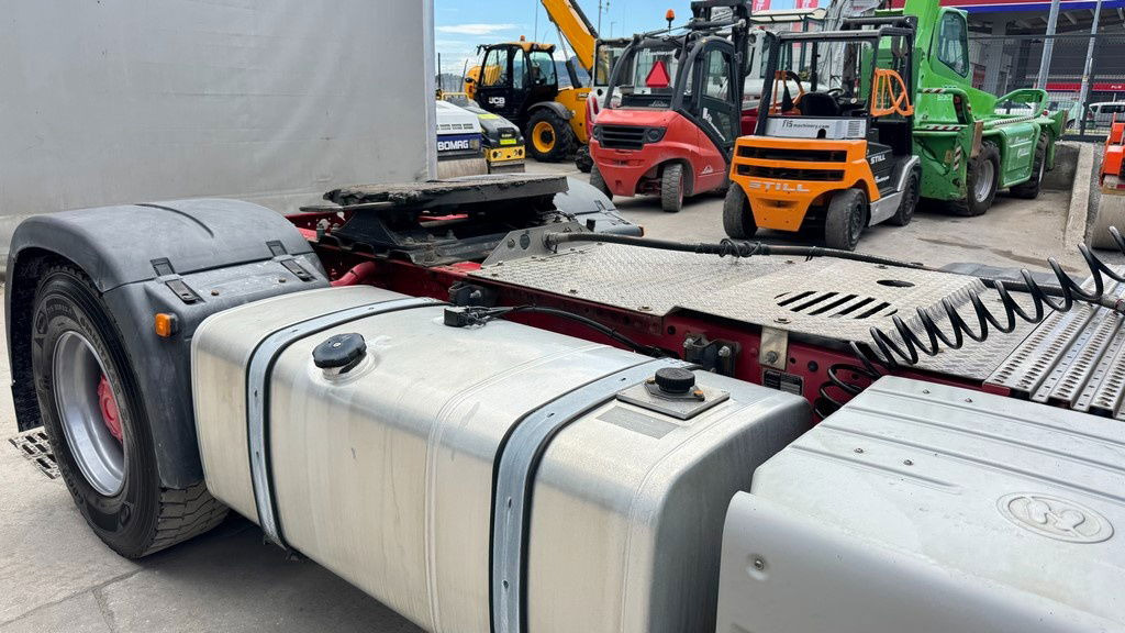 MAN TGS 18.480 4X4 tractor unit - tipper hydraulics - Vlačilec: slika 4 MAN TGS 18.480 4X4 tractor unit - tipper hydraulics - Vlačilec: slika 4