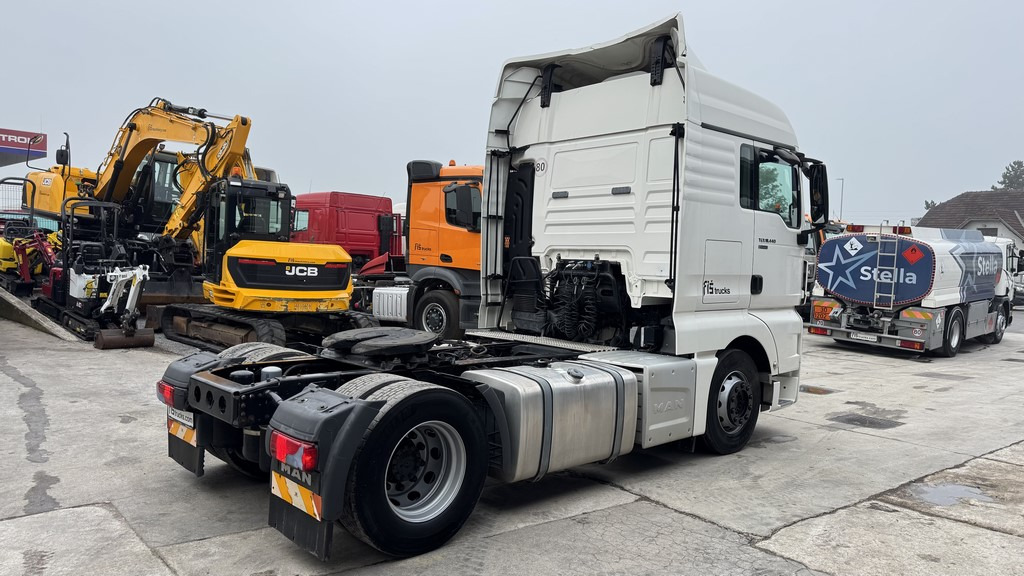 MAN TGX 18.440 4X2 tractor unit - retarder - Vlačilec: slika 4 MAN TGX 18.440 4X2 tractor unit - retarder - Vlačilec: slika 4