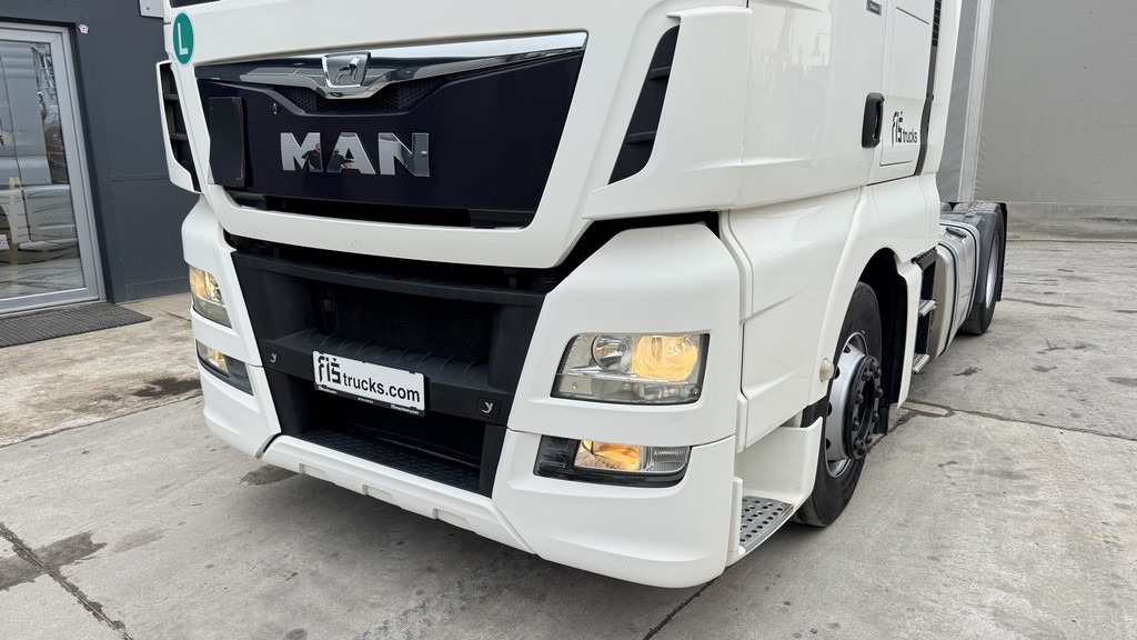 MAN TGX 18.440 4X2 tractor unit - retarder - Vlačilec: slika 2 MAN TGX 18.440 4X2 tractor unit - retarder - Vlačilec: slika 2