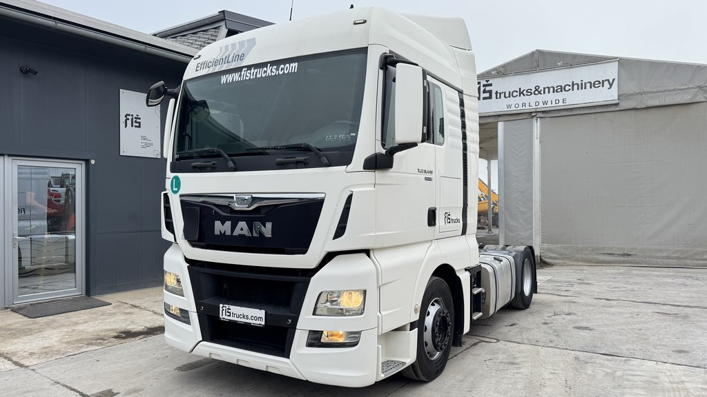 MAN TGX 18.440 4X2 tractor unit - retarder - Vlačilec: slika 1 MAN TGX 18.440 4X2 tractor unit - retarder - Vlačilec: slika 1